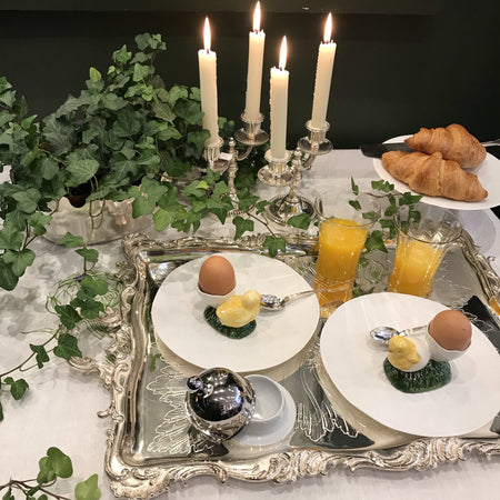 Petot de déjeuner français french breakfast egg cup chick