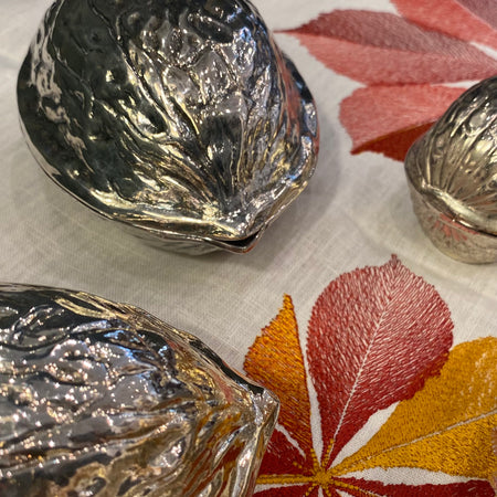 chemin de table lin brodé automne