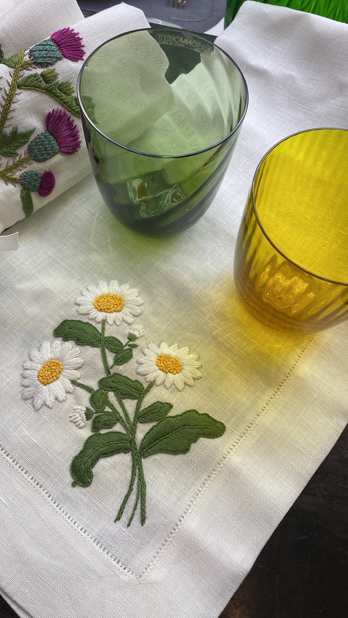 Gobelet en verre soufflé coloré 2