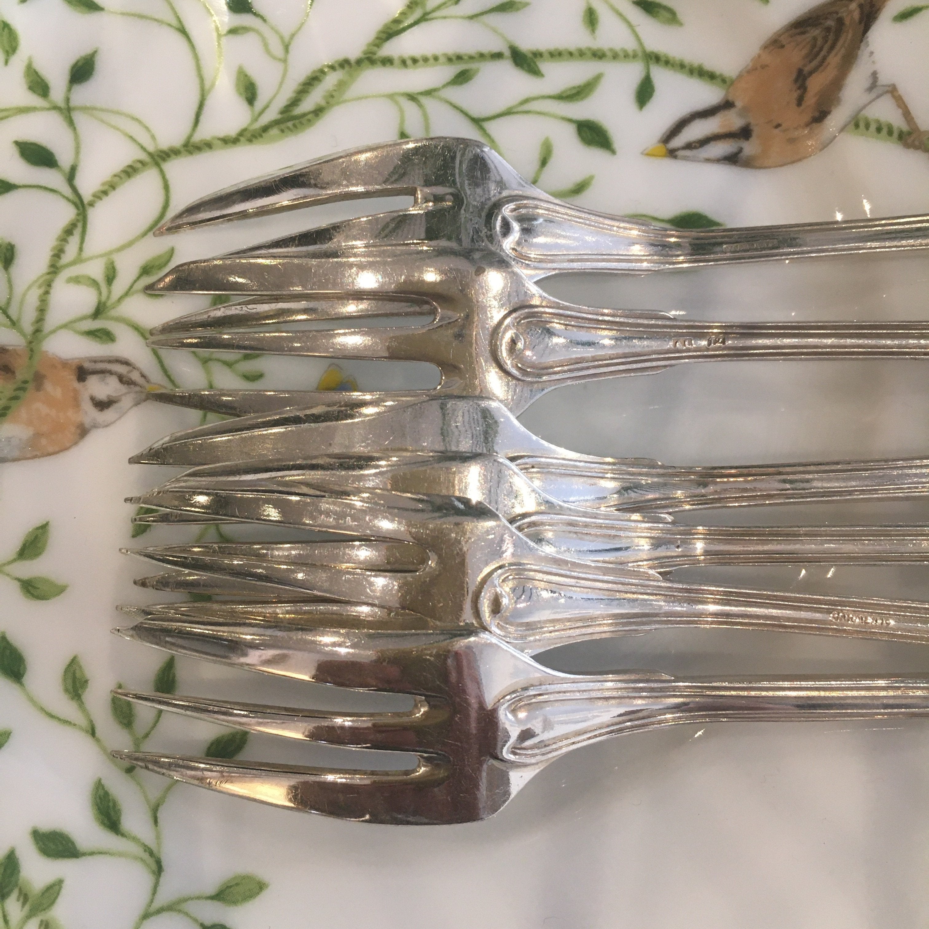 6 FOURCHETTES À gâteaux CHRISTOFLE modèle BORÉAL métal argenté couvert 6 FOURCHETTES À gâteaux CHRISTOFLE modèle BORÉAL métal argenté couvert