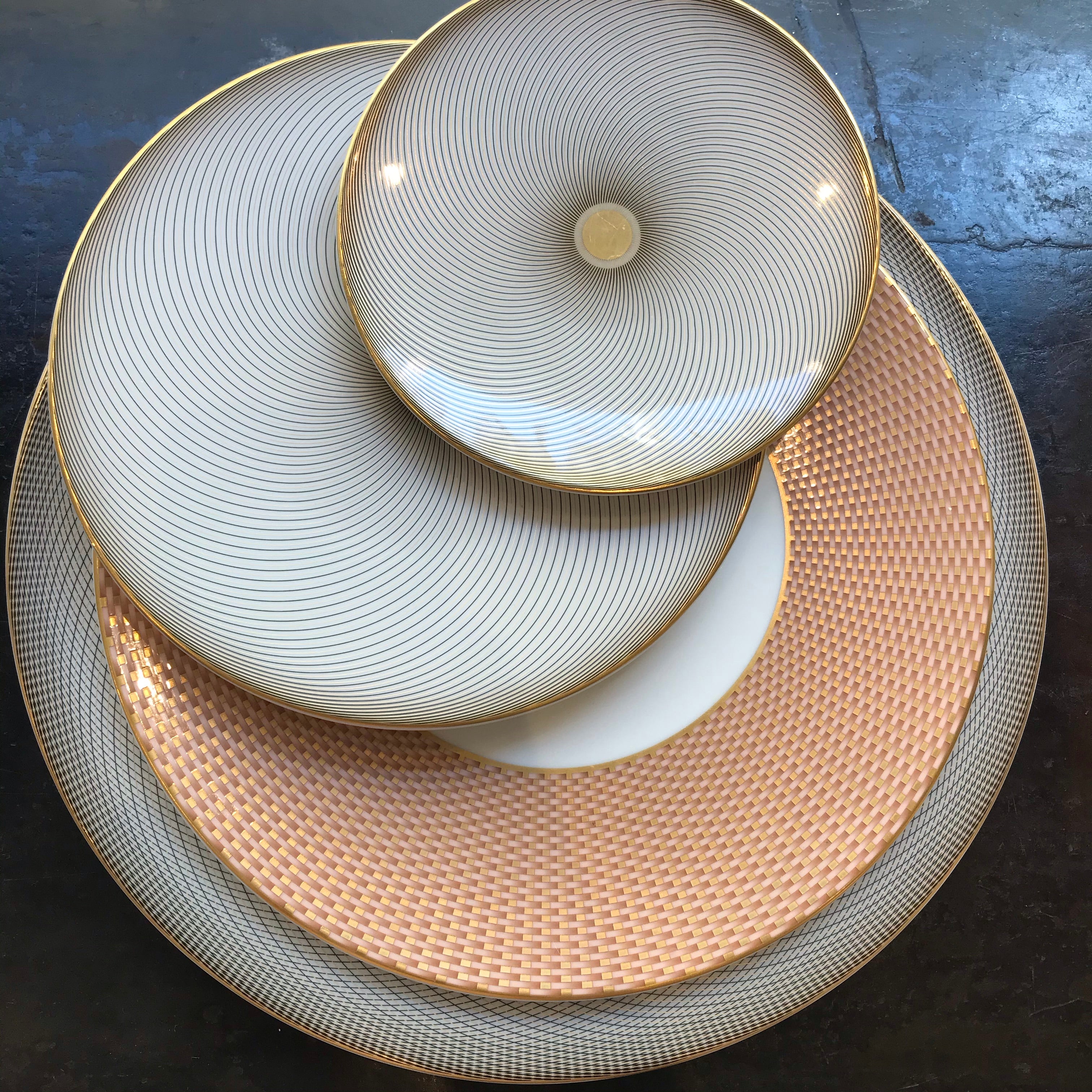 Assiette de prassiette a diner Trésor Beige porcelaine Raynaud Limoges Luxe