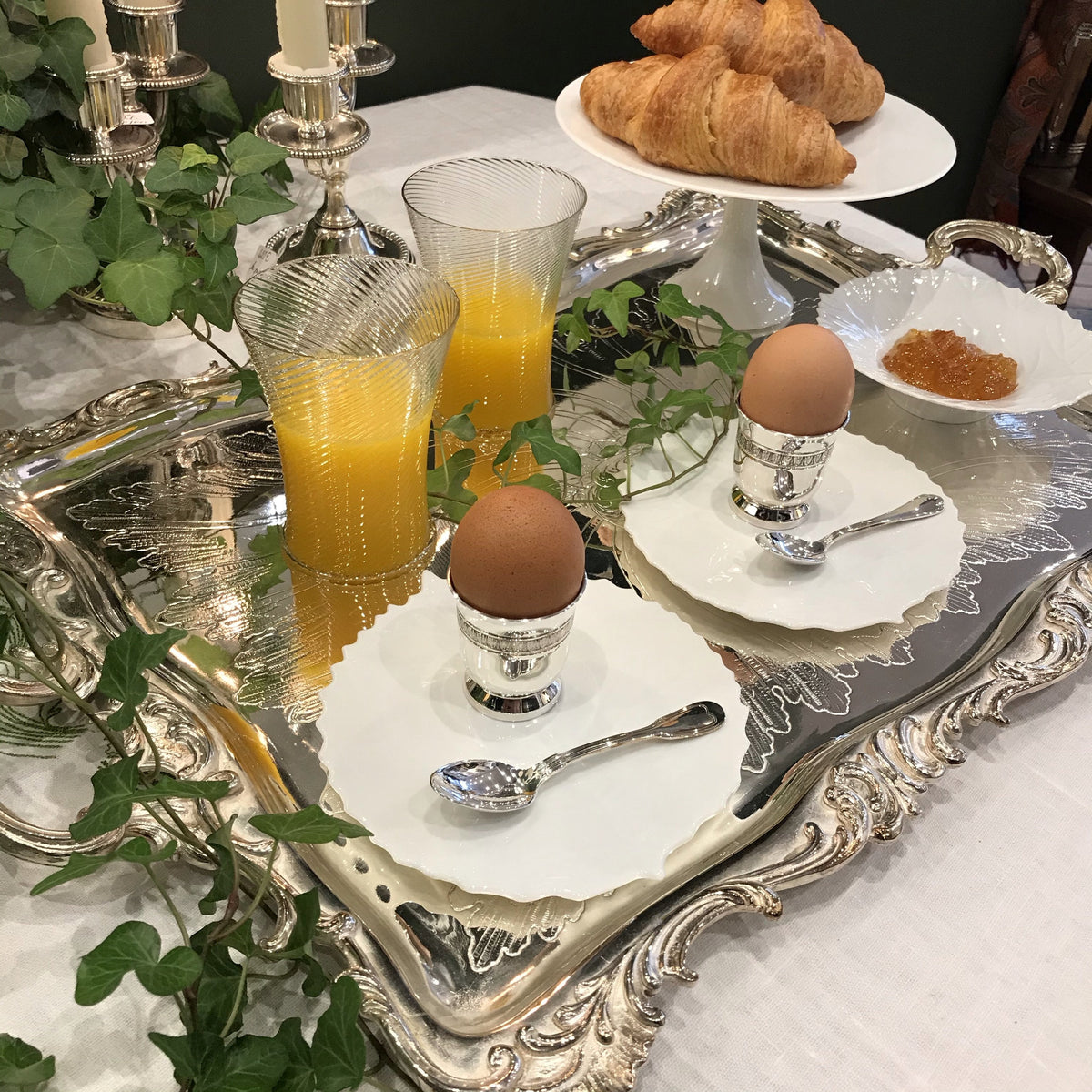 petit dejeuner pour deux à Paris french breakfast coquetier argent 