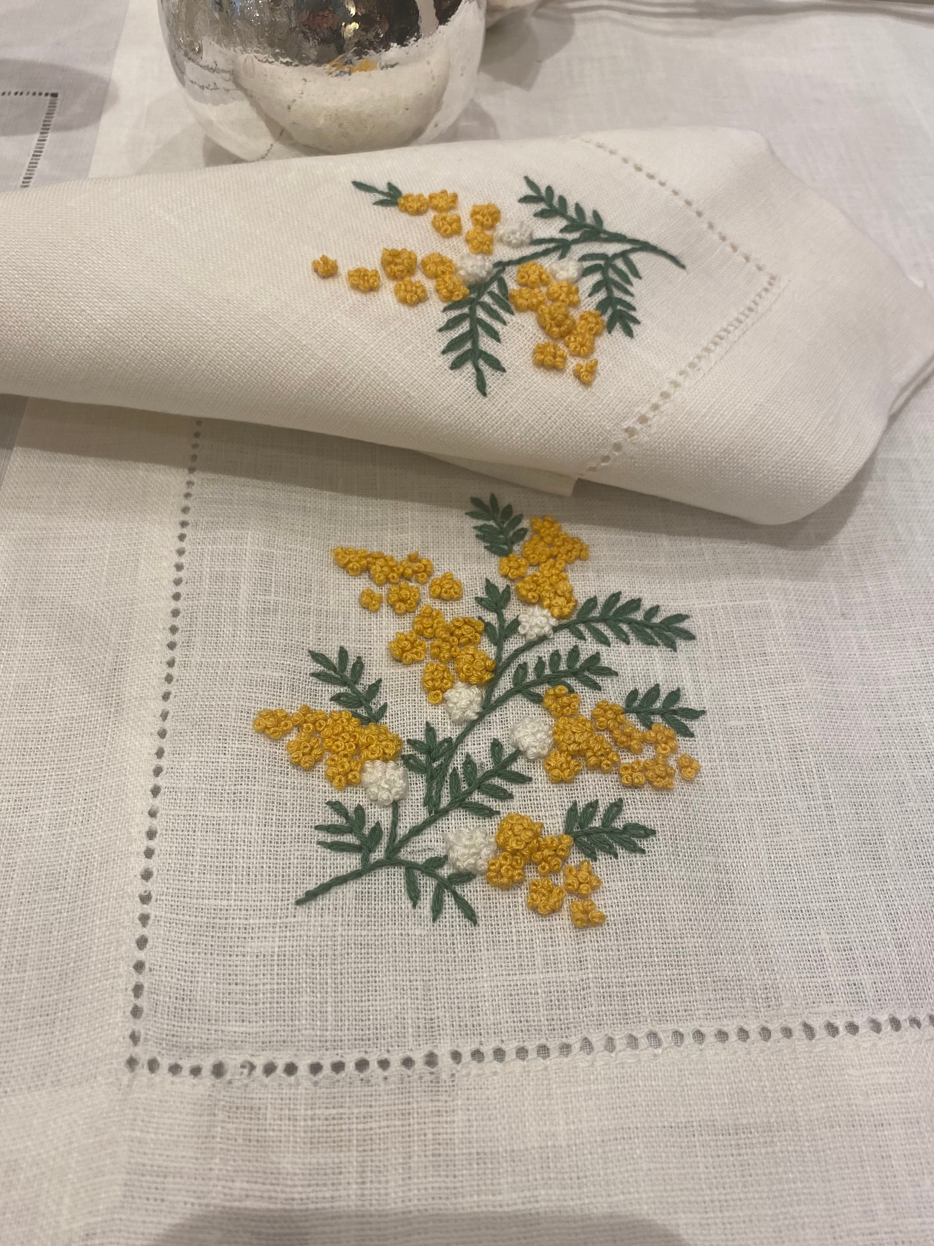 Oxygene | Serviette en Lin | Brodé Main | Vert Sauge Oxygene | Serviette en Lin | Brodé Main | Vert Sauge