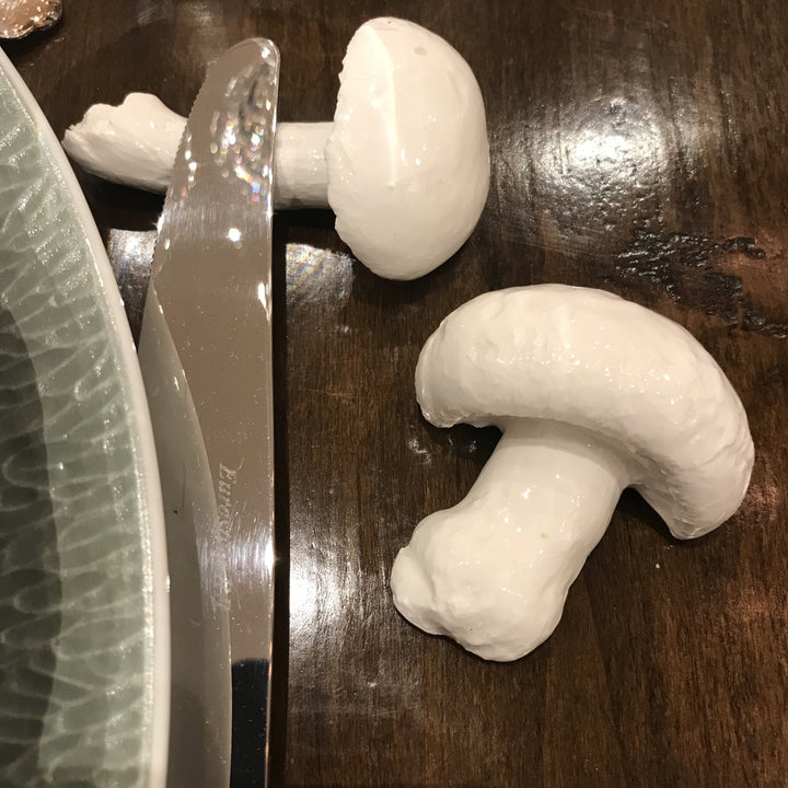 Les Porte-Couteaux Champignons blancs
